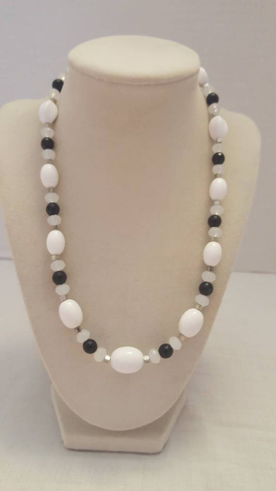 Items similar to Black and White Necklace White and Black Necklace ...