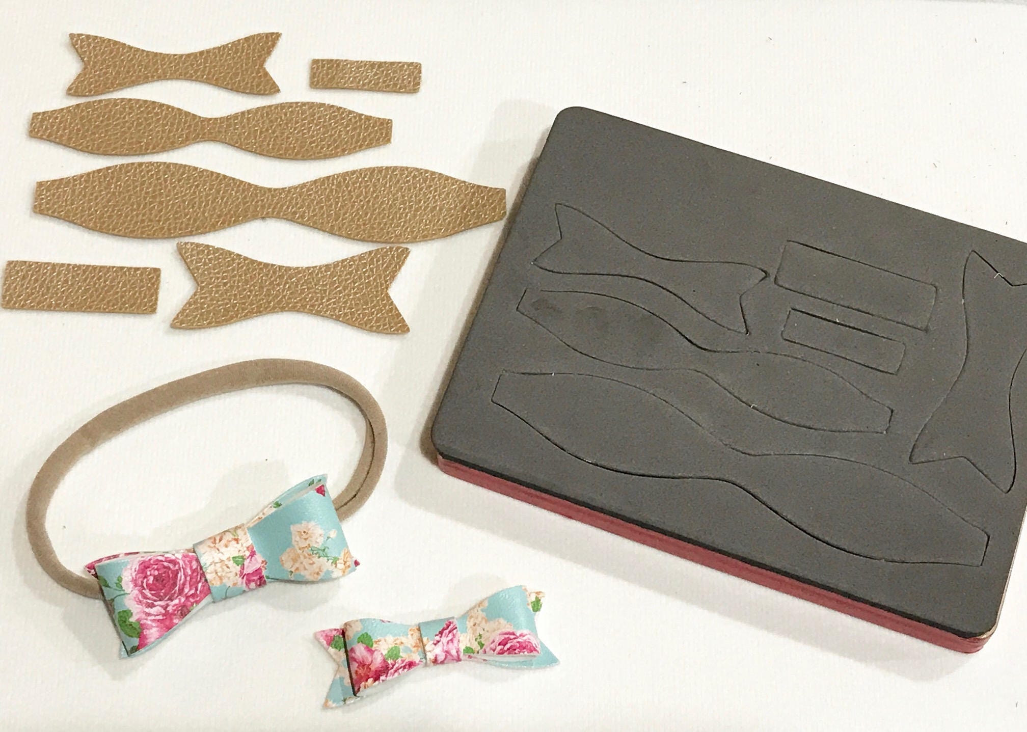 SALE Hair Bow Die 2 sizes of Bows Big Shot Pro / Sizzix