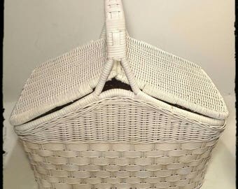 Vintage Picnic Basket in White Wicker Double Lid Outward Swing / Dining Al Fresco / Le Pique Nique / Gift Idea / Storage Basket / F1915
