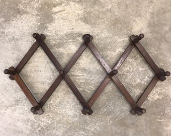 Vintage Wooden Peg Rack