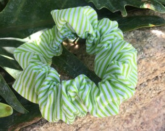 Double Ruffle Crochet Scrunchie Pattern