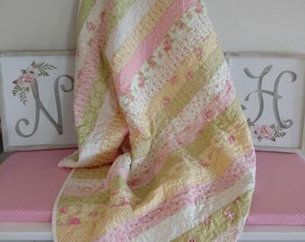 Baby Quilt/Beautifully Handcrafted quilt made with Moda Fleurs