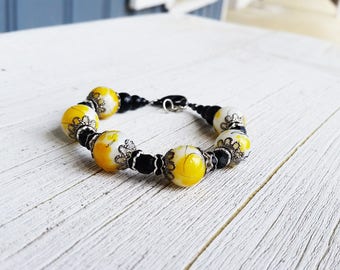Hufflepuff Bracelet|Harry Potter Bracelet|Yellow Jewelry|Black bead Bracelet|Harry Potter Gifts|Nerd Gifts