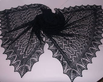Elegant Pearl Tail Lace Shawl, VG59