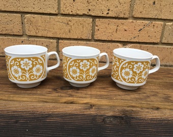 1970s teacups - TAMS ware - mustard yellow floral pattern - Vintage 70s retro set of 3