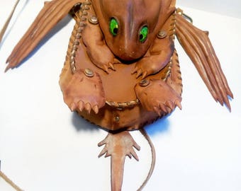 Sac à Dés En Velours Dragon Q WORKSHOP - Noir Et Doré, Fabriqué En Pologne - Pour Jeux De Rôle