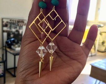 SALSA II – Boucles d’oreilles originales • boucles d’oreilles vertes et dorées • boucles d’oreilles géometriques ethniques chics