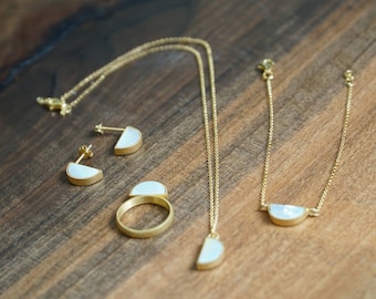 Gold jewelry set, mother pearl jewelry set, gold plated jewelry set, silver minimal jewelry set, modern jewelry set, triple jewelry set