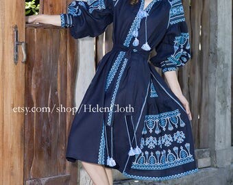 Beautiful dark blue ethnic dress, 100% linen. Free SHIPPING. Boho embroidered dress. Vyshyvanka. Ukrainian national clothing, Mexican dress