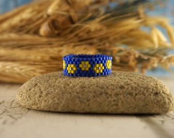 Flower ring Band ring Flower girl Gift|For|Teen Floral jewelry Tiny ring Yellow blue jewelry Gift|For|Sister Dainty ring Seed bead jewelry