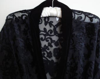 VINTAGE Victoria's Secret Black Burn-out VELVET ROBE. Sheer Full Length robe, Kimono sleeves Lounge Wrap. Size - Large.