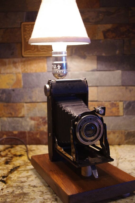Vintage Folding Camera Table Lamp Great Classic Look. Perfect