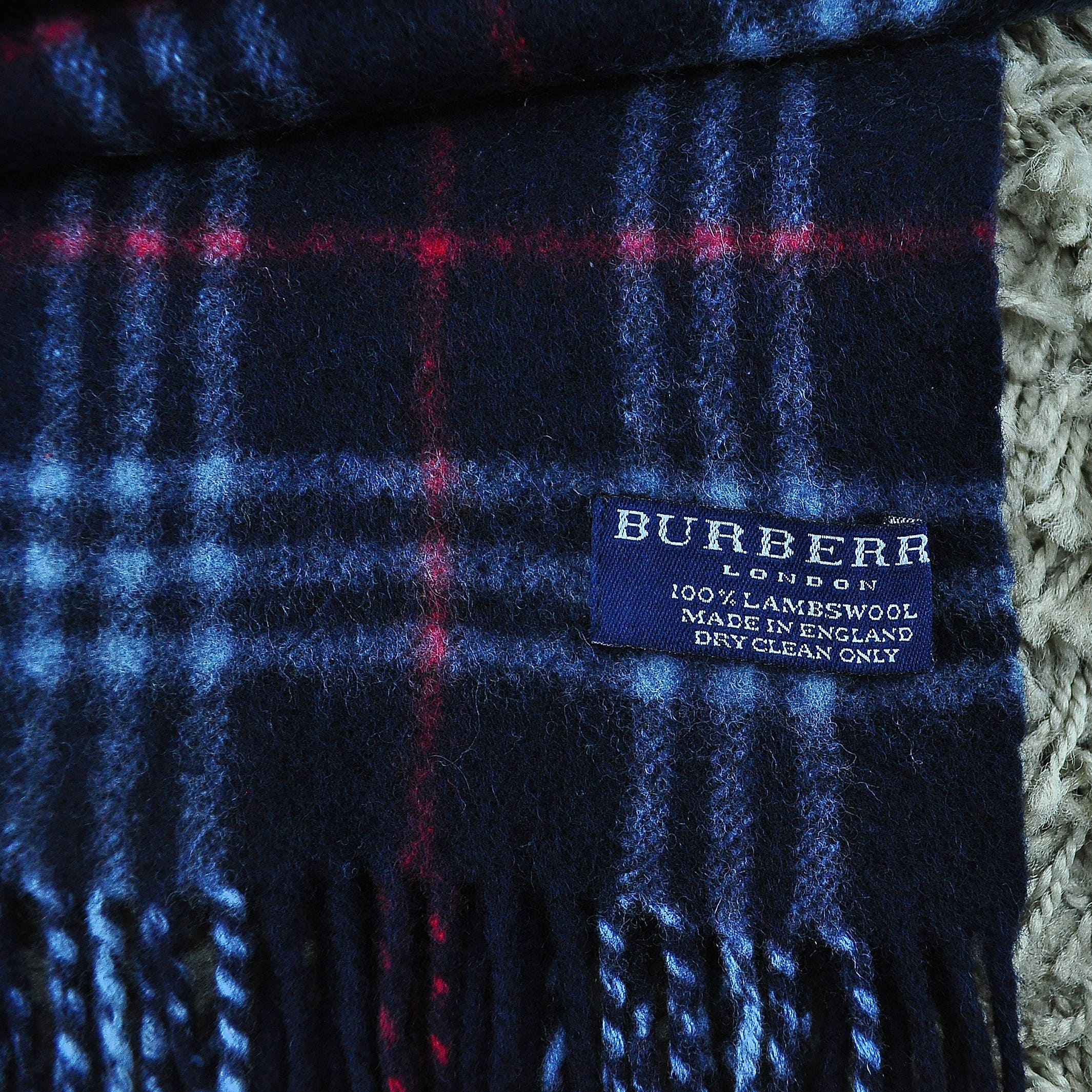 navy blue burberry scarf