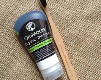 Activated Charcoal and Turmeric Toothpaste