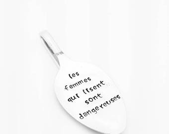 Les femmes qui lisent sont dangereuses / Bookmark / French / Women Who Read Are Dangerous / Gift for Her / Gift Under 15 / Girl power