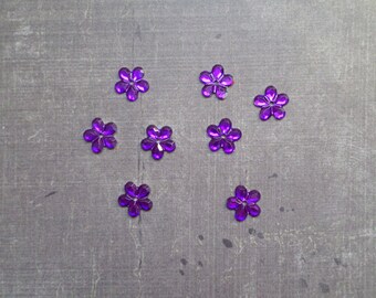 Lot 50 rhinestones form flower 1.1 cm purple