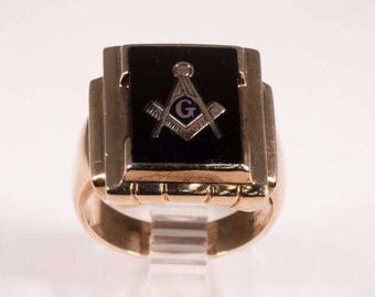 10K Yellow Gold Black Onyx Masonic Ring, Size 9.5