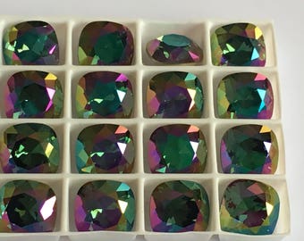 Lot de 4 cristaux Swarovski 4470 10mm à sertir