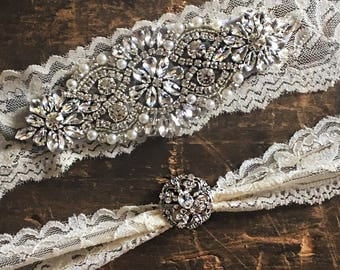 SALE - Wedding Garter Set, bridal garter set, vintage rhinestones, something blue