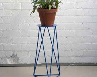 High Tri Plant Stand with Plate in Berlin Blue