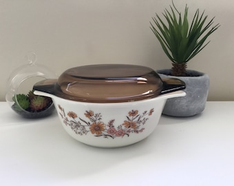 Vintage Pyrex 'Woodland/Country Autumn' Casserole