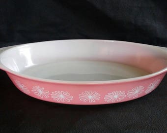 Pyrex Pink Daisy 1.5 quart casserole