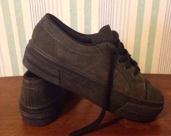 90s platform sneakers italy Women's US 7