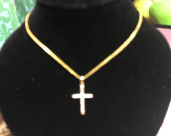 Necklace with cross pendant
