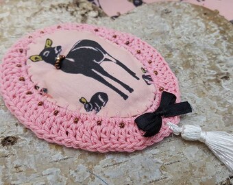 Brooch textile January challenge: pink
