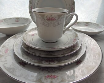 Alberon Translucent Fine China, Made in Japan 4144, 8 Piece Place Setting, Vintage China