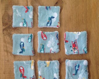 Set of eight reusable eco-friendly wipes