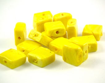 ♥X2 glass beads yellow square 12mm♥