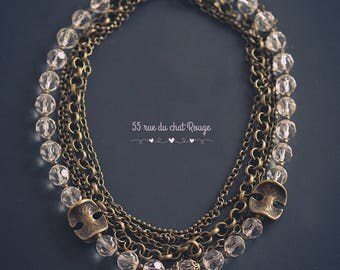 Necklace five glass beads and brass chains