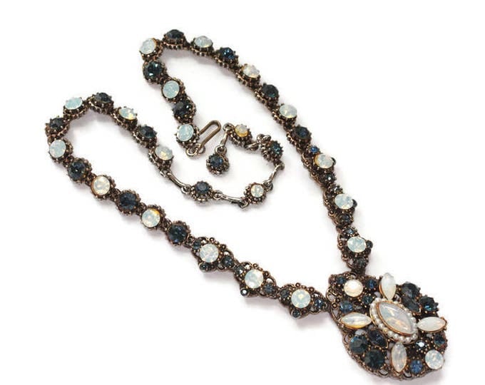 Blue Rhinestone Opalescent Stone Necklace Unsigned Weiss Fancy Setting Antiqued Gold Tone