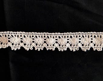 Vintage Lace Trim, Crochet Lace, Cluny Lace Trim, Cotton Lace Trim, Lace Ribbon, Border Lace Trim – Ecru – Beige - 6 yards x 1-1/4” wide