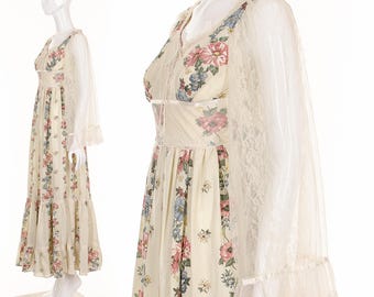 Gunne Sax Dress GYPSY WEDDING DRESS 70's Rare Prairie Folk Maxi Dress Floral Boho Gypsy Summer Dress Lace Angel Sleeves Corset Bodice xs