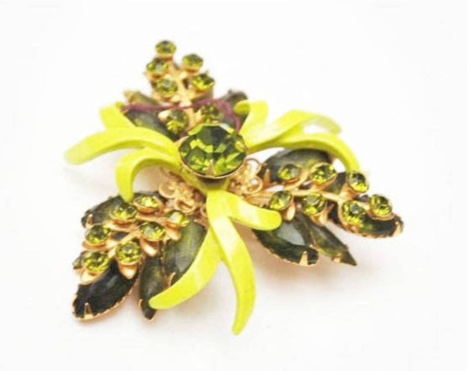Green Floral Brooch - Rhinestone Enamel - mid century - flower pin