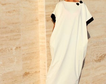 SALE ON 20 % OFF Black and off white Caftan, Abaya, Maxi Dress, Caftan dress, Kaftan, Oversized Dress, Party Dress, Prom Dress