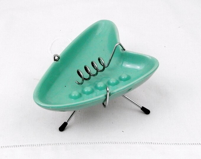 Vintage Mid Century Modern Ceramic Mint Green and Chrome Atomic Design Ashtray, Tobacciana Sputnik Style, Retro 1960s Smoking Accessories Vintage Mid Century Modern Ceramic Mint Green and Chrome Atomic Design Ashtray, Tobacciana Sputnik Style, Retro 1960s Smoking Accessories
