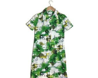 Petite 70s mini dress / cream and green shirt dress / 70s vintage polyester dress / 70s mod dres
