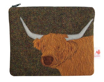 Highland cow purse - Harris Tweed purse - zip purse - kindle case - cosmetic pouch - Highland cow