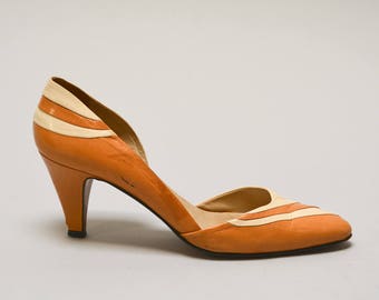 80s Tan D'Orsay Pumps - Vintage Eighties Italian Leather Shoes Two Tone Nude and Cream High Heels Colorblock Pointy Toe Size 7 Leather Soles