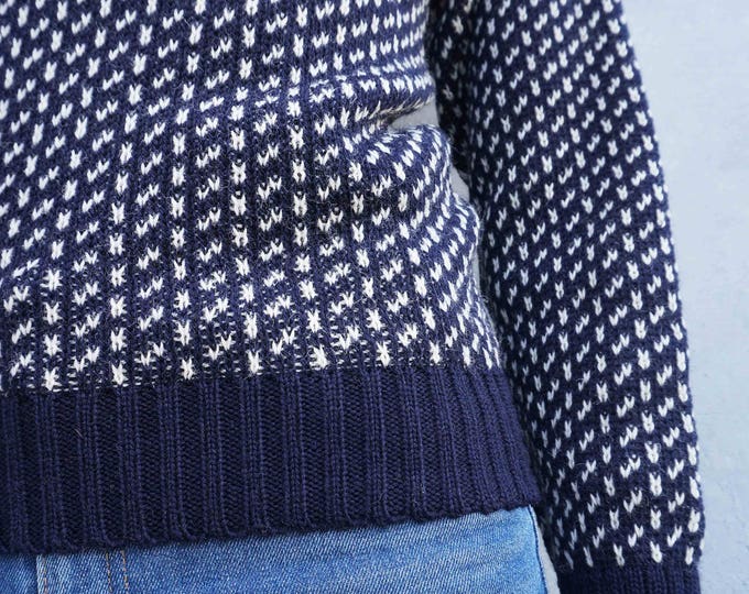 Slouchy Sweater, Vintage 1980s Sweater, Wool Jumper, Blue + White Sweater, Knit Sweater, Crewneck Sweater, Boyfriend Sweater, Cosy Sweater