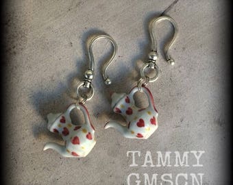 Love Heart and Polka Dot China Tea Pot earrings Alice in Wonderland Tea Party Devonshire Tea Kitsch Kawaii Teacup Teapot earrings