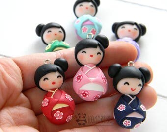 Kokeshi Doll, Japan, Collana