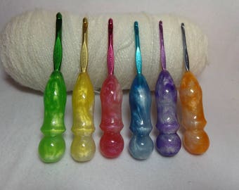 crochet hook - 6 Handmade Acrylic Too Shay Crochet Hook Handle with Susan Bates Hook Size : F- K ( we make our own Acrylic Blanks )