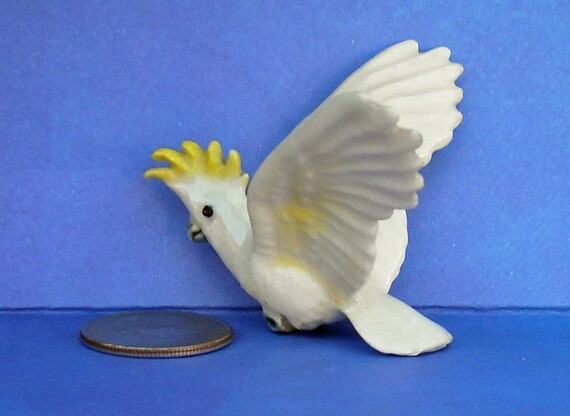 Rare Vintage Ceramic Hagen Renaker Collectible Cockatoo with Spread Wings