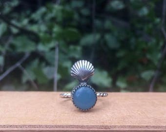 Sterling Silver Mermaid Ring Size 6.25 / Sterling Silver Ring / Blue Chalcedony Ring / Seashell Ring / Round Chalcedony Ring / Shell Ring