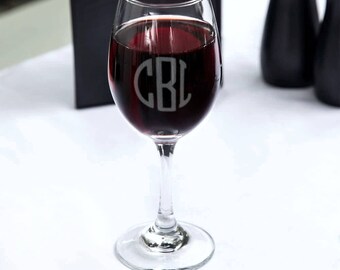 Monogram Wine Glass, Personalized Wine Glass, Wine Connoisseur Gift, Custom Wine Glass, Engraved Wine Glass, Gift for Her, Bridesmaid Gift