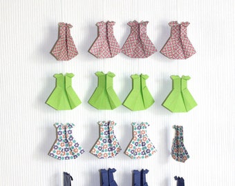 Dresses Apple Orchard and with whiskers of the garden flowers.